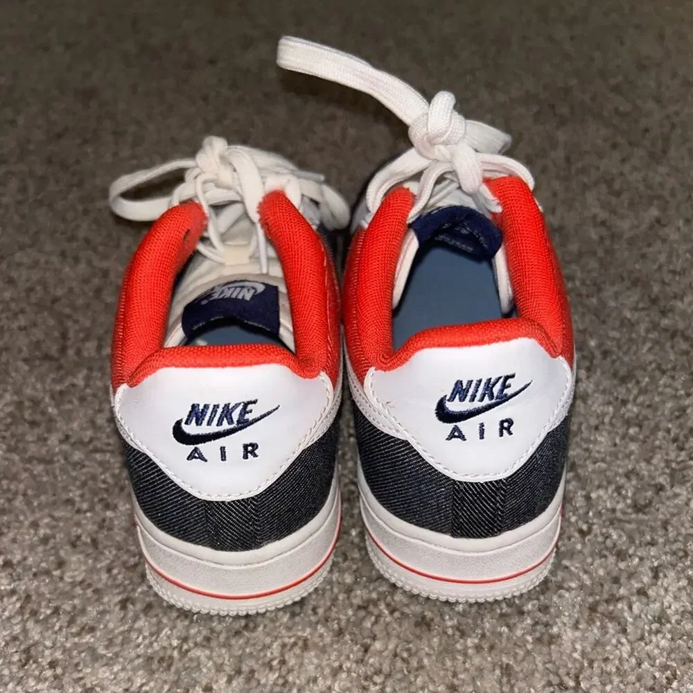 Nike Air Force 1 Low LV8 USA (GS) Size 5